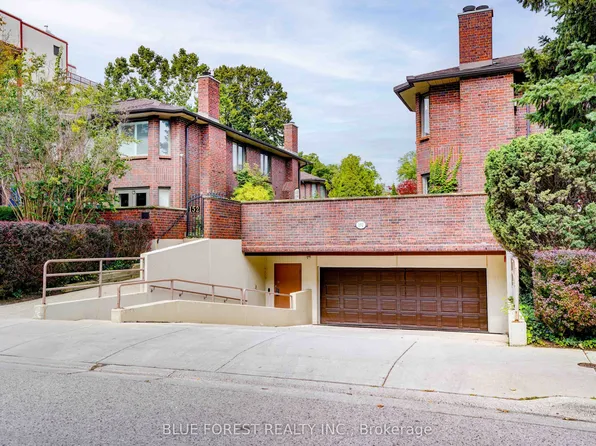 152 Albert St, London, ON N6A 1M1
