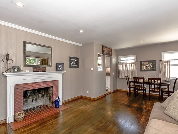 4th image of 22015 Crespi St