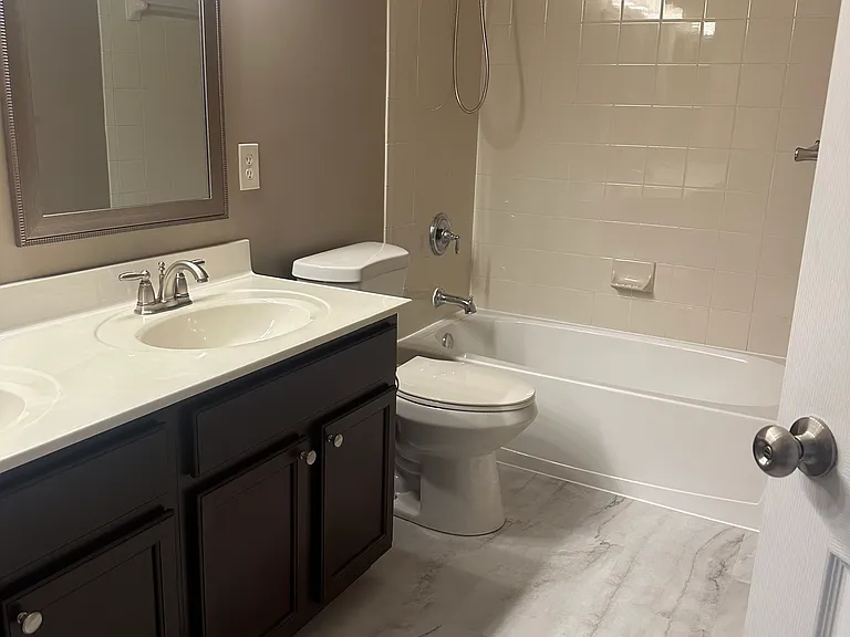 7512 Stoney Run Dr #B — Photo 14