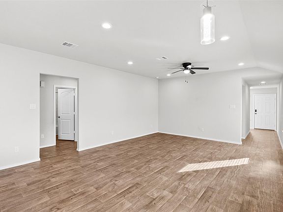 4th image of 16905 Rich Pines Dr