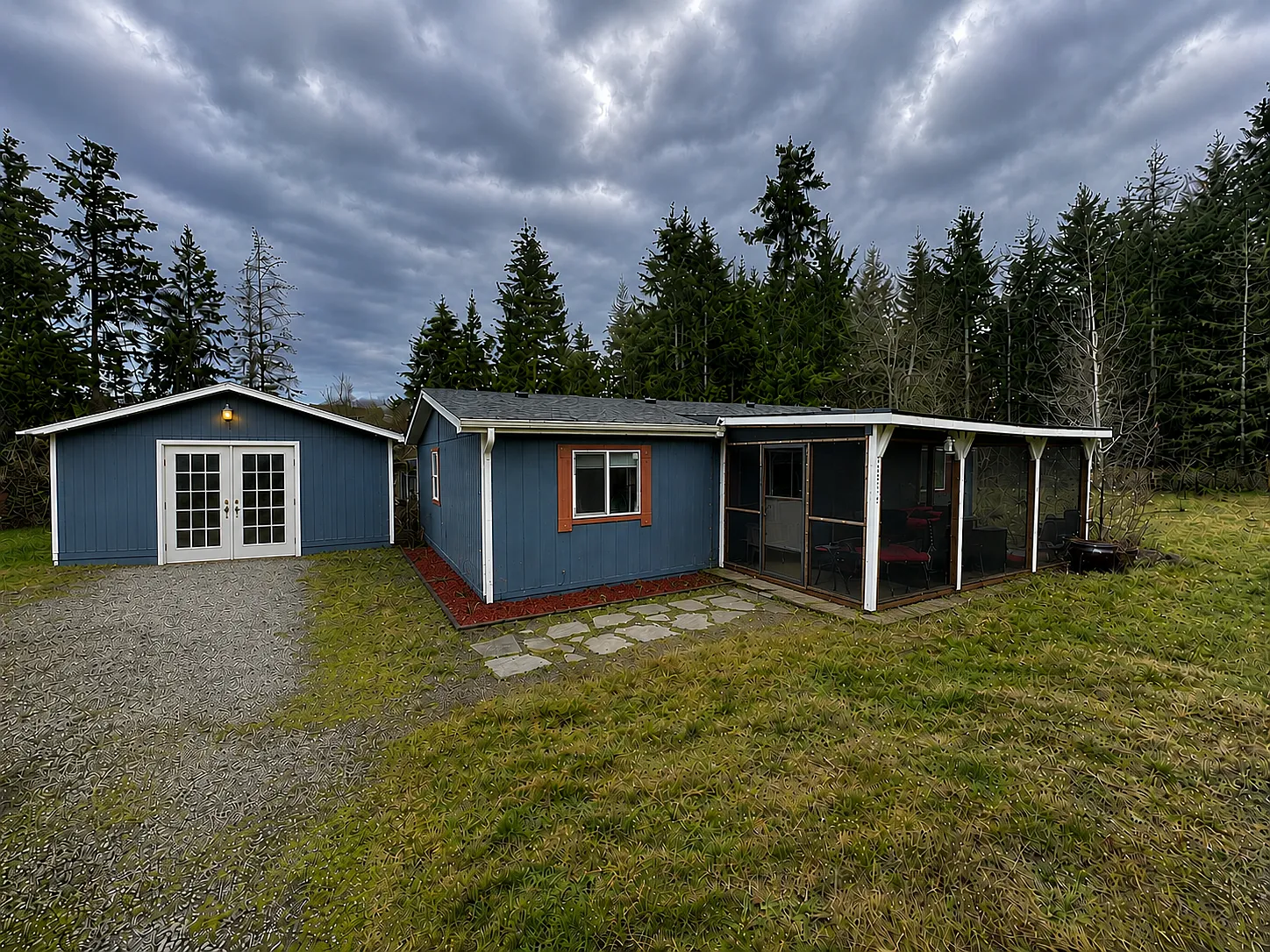 3 bed, 1080 sqft, $3,100 — Photo 1