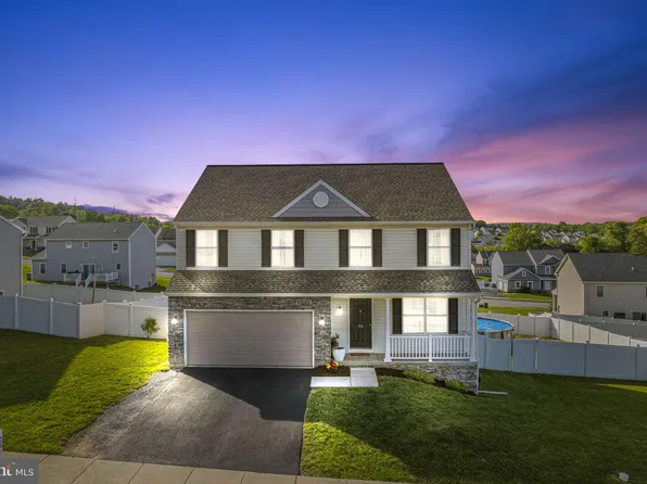 75 Champions Dr, York Haven, PA 17370