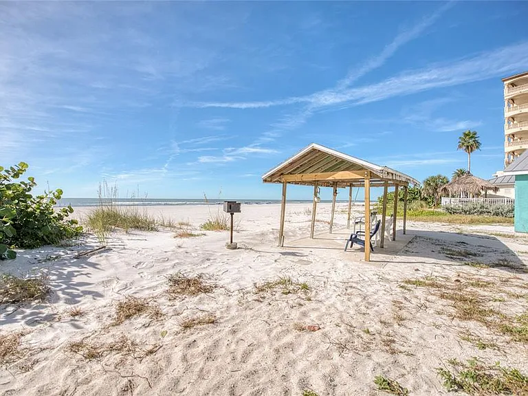 19506 Gulf Blvd #4 — Photo 30