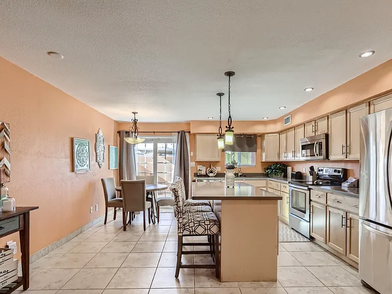 1425 E Desert Cove Ave #44 — Photo 8
