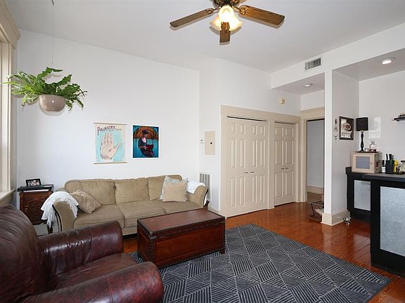 3rd image of 1346 Main St Unit 3