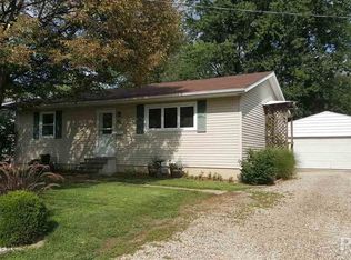 515 N 6th Ave, Canton, IL 61520