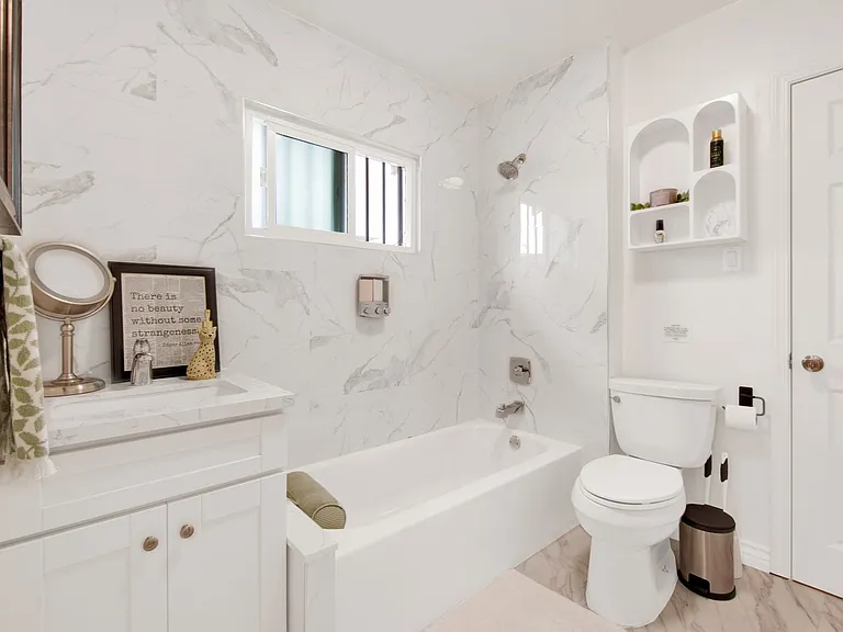 3959 Halldale Ave — Photo 13