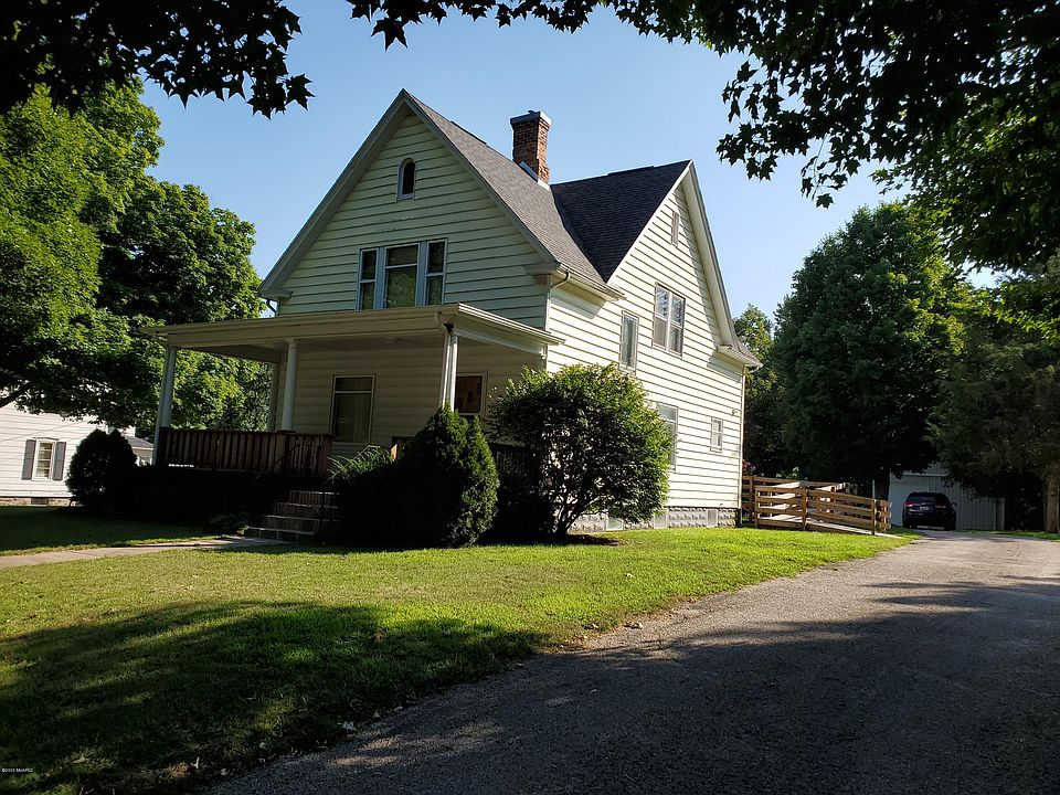1st image of 229 Marshall St