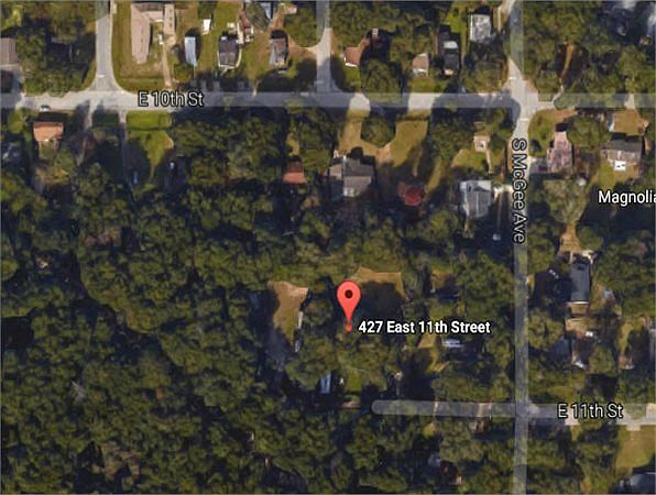 2nd image of 427 E 11th St