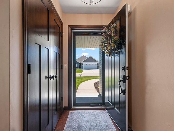 5th image of 2025 Wisteria Cir