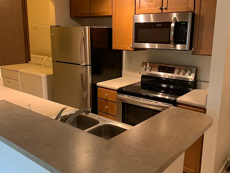 268 Alexandra Dr #12 — Photo 9