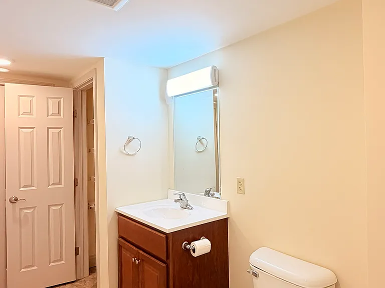 191 College St #203 — Photo 43