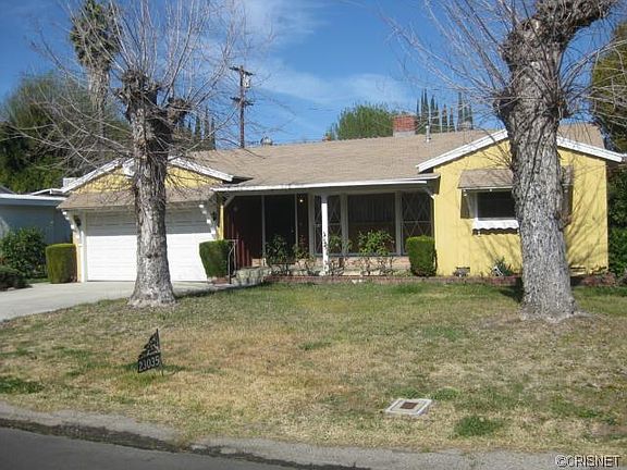 2nd image of 23035 Leonora Dr