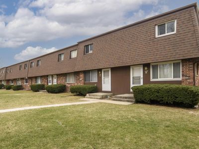 1106 Fleetfoot DRIVE #H, Waukesha, WI, 53186