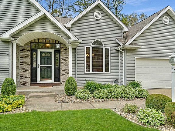 2nd image of 53141 Holly Fern Ct