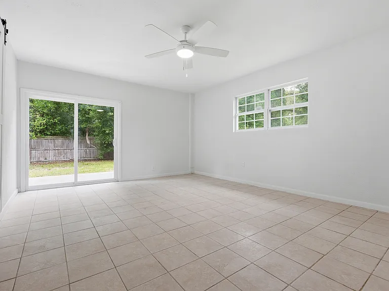 18868 NW 250th St — Photo 23