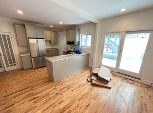 273 W 3rd St #1, Boston, MA 02127