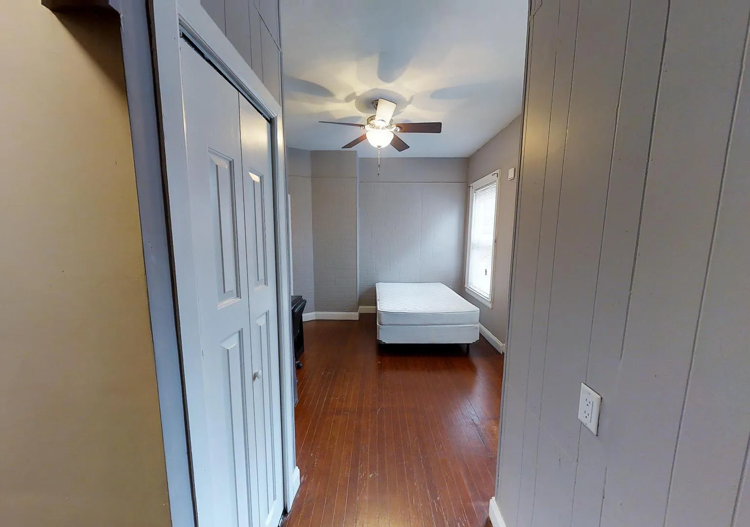 Studio, $1,150 — Photo 1