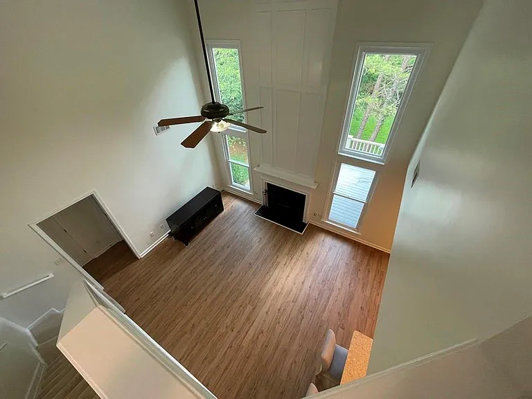 13580 Weycroft Cir — Photo 7