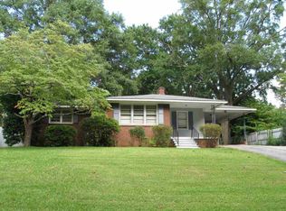 105 Applewood Ln, Spartanburg, SC 29307