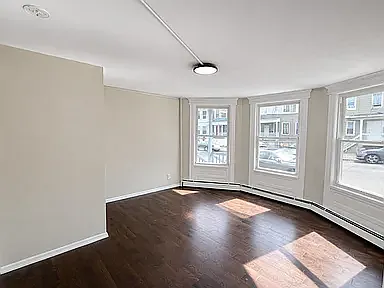 143 S 10th St — Photo 6