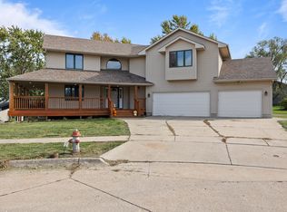 804 Marshall Ct N, Prairie City, IA 50228