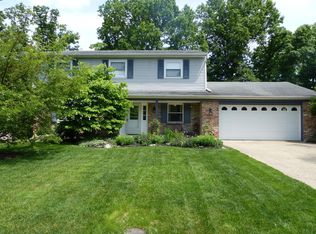 861 Meadow Ridge Dr, Cincinnati, OH 45245