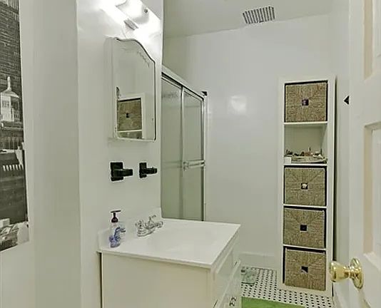 5th image of 304 Garfield Pl APT 1F