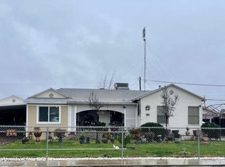 3024 E Peralta Way, Fresno, CA