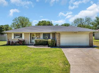904 Cottonwood St, Ardmore, OK 73401