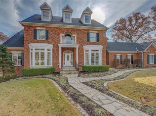 182 S Mason Rd, Saint Louis, MO 63141