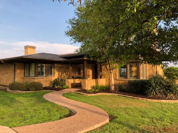 2001 Kahala Sunset Dr, Spicewood, TX 78669