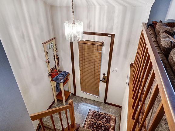 4th image of 4800 Parkwick Dr