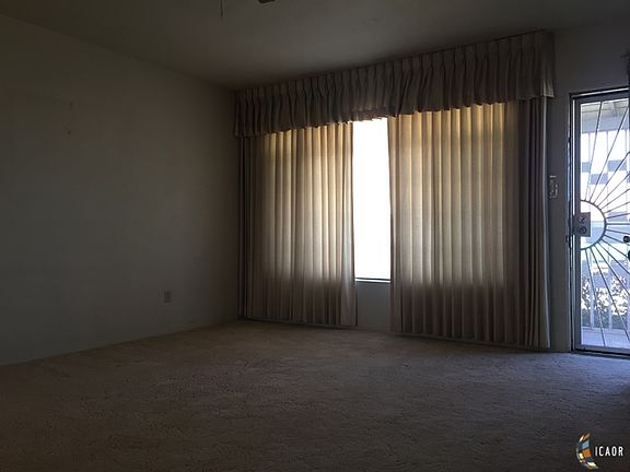4th image of 1501 W Heil Ave