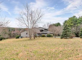 5294 Markwood Rd, Earlysville, VA 22936