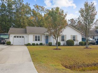 106 Oakley Dr, New Bern, NC 28560