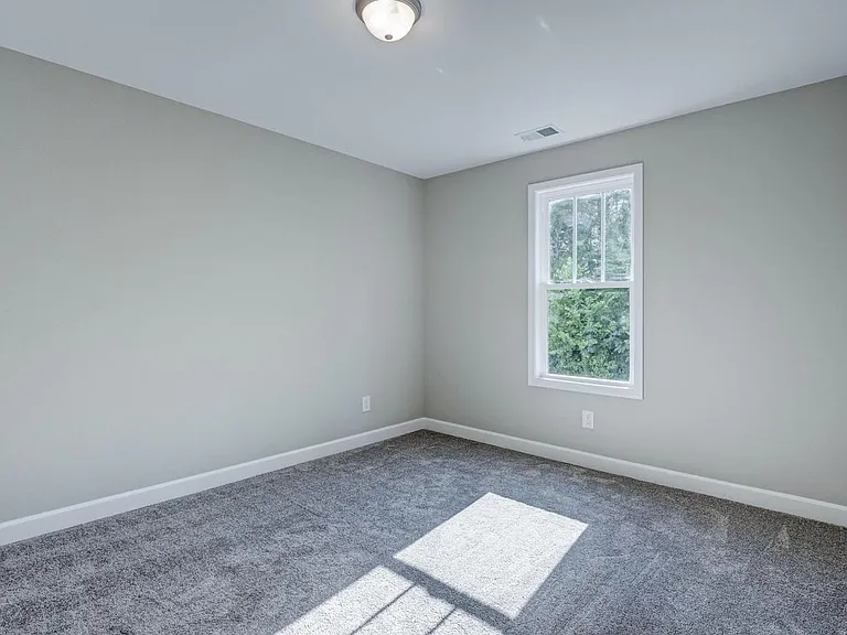 154 Lincoln Place Cir — Photo 11