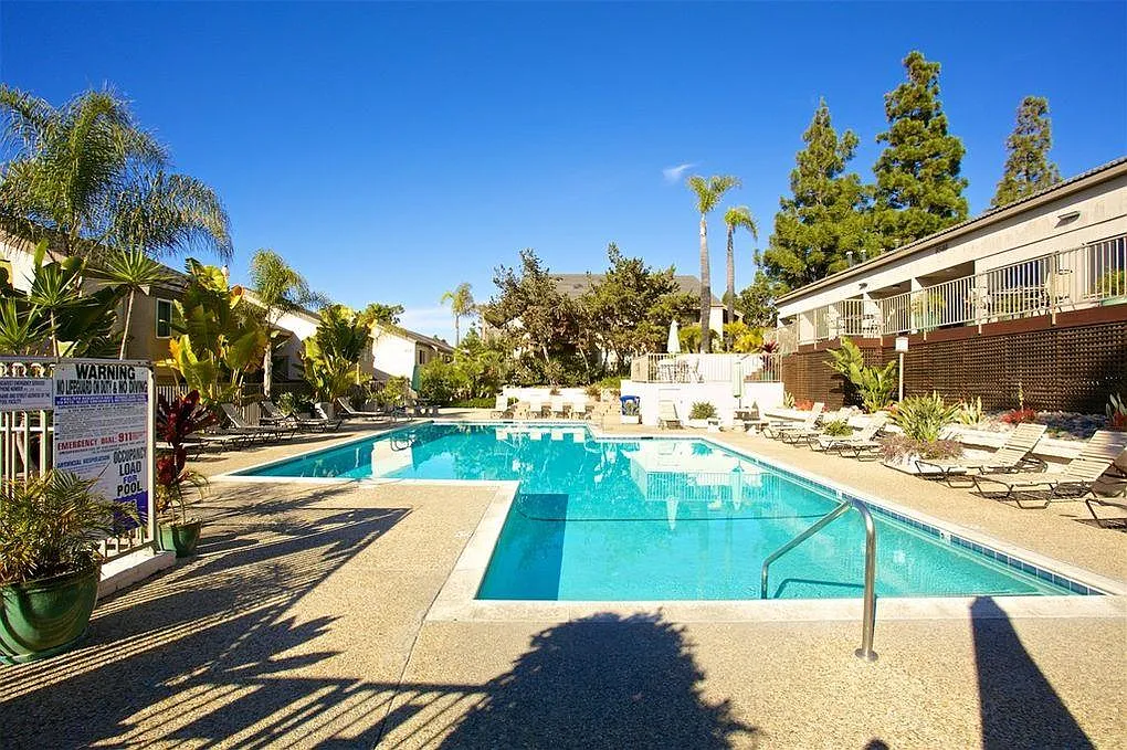 8581 Villa La Jolla Dr — Photo 3