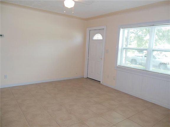 3rd image of 5344 Burlington Ave N