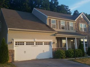 897 Countryside Rd, Seven Valleys, PA 17360