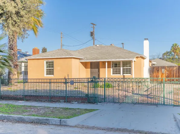 1584 N Carruth Ave, Fresno, CA 93728