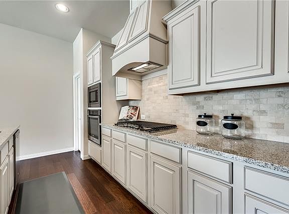 5th image of 7725 Lake Worth Cv