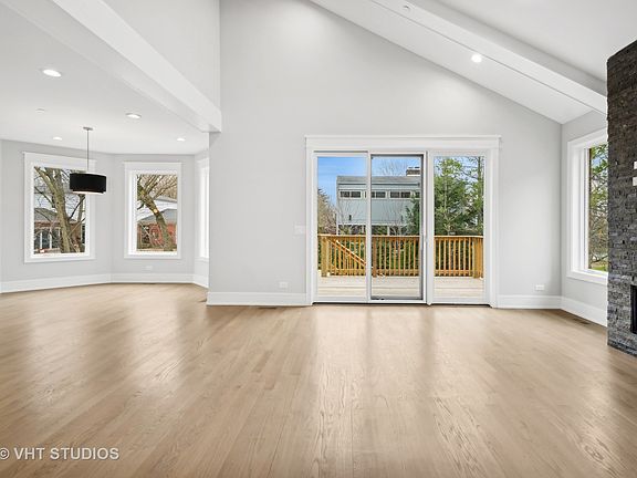 3rd image of 1146 Marion Ave