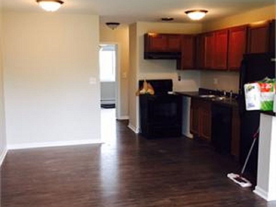 1st image of 7910 N Caldwell Ave APT 3