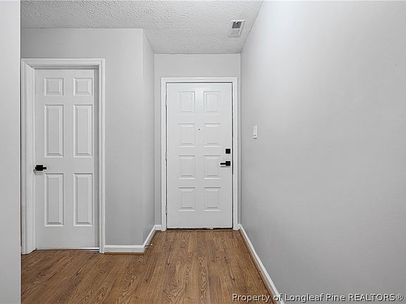 5th image of 2105 Wexford Oaks Ct