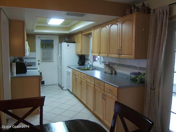 5th image of 1614 Littler Dr