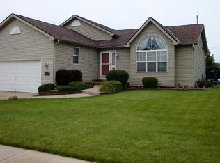 8608 Queensbury Ln, Sturtevant, WI 53177