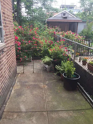 Rented by Addison Property Group | media 9