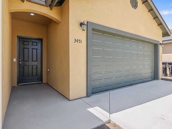 5th image of 3451 E Grove Avenue