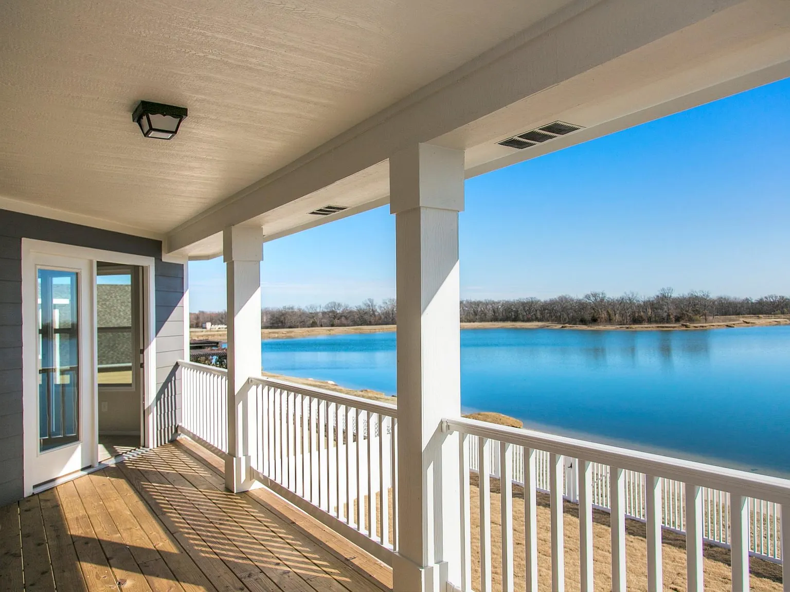 10391 Cedar Lake Dr — Photo 2